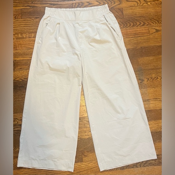 Athleta Brooklyn Wide Leg Crop Pant Size 4 - Picture 2 of 4